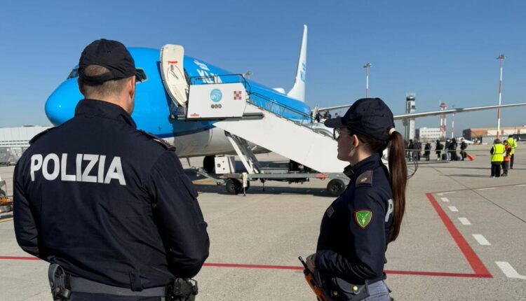 Aeroporto Marco Polo di Tessera: due arresti, cinque denunce e sei respingimenti da parte della Polizia di Stato di Venezia