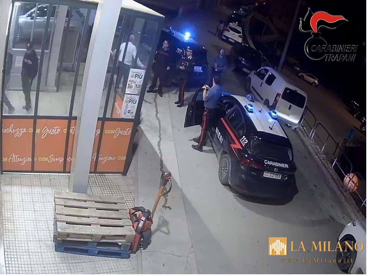 Salemi, rissa con bottiglie davanti a un locale: quattro stranieri denunciati dai Carabinieri