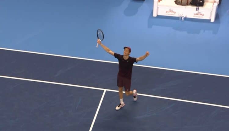 Sinner trionfa alle Atp Finals per il secondo anno consecutivo, vincendo l'ennesima battaglia contro Alcaraz