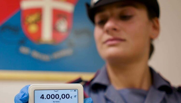 Napoli: controlli a Poggioreale, 11 denunciati in un solo giorno.