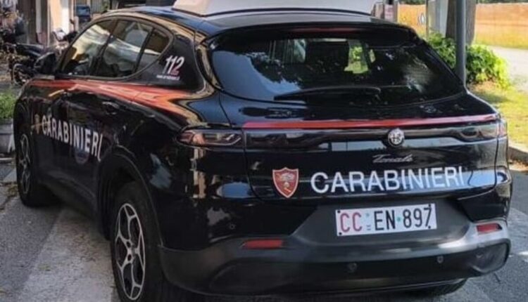 Ravenna: arrestato 15enne e denunciato 18enne per minacce aggravate