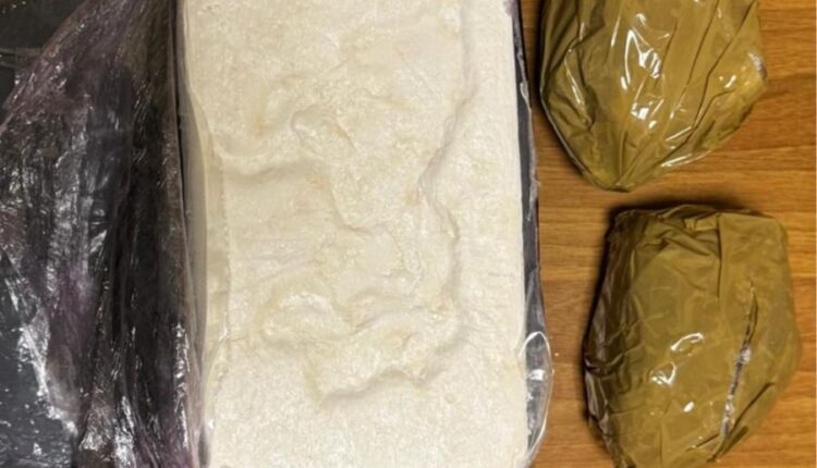 Pescara: arrestata 55enne con 1,5 kg di cocaina in auto.