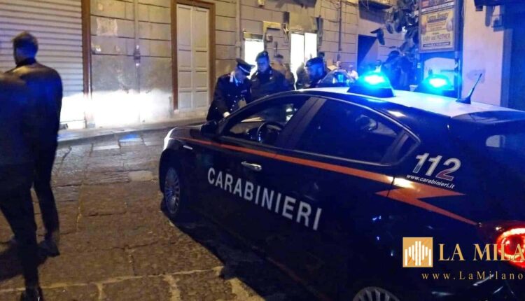 Napoli: parcheggiatore abusivo pretende 10 euro e aggredisce i Carabinieri. Arrestato.
