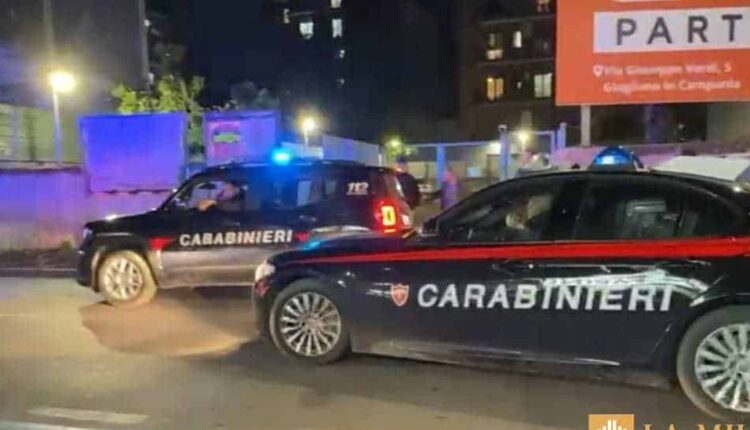 Giugliano in Campania: lite in strada finisce nel sangue, 46enne arrestato.