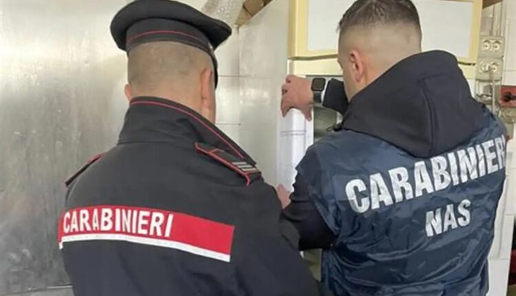 Chiuso ambulatorio dentistico a Livorno: medico non iscritto all’albo