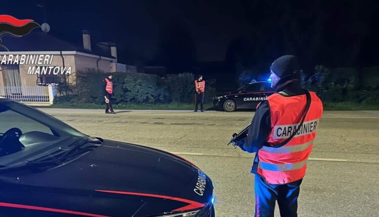 Mantova: controllo straordinario dei Carabinieri, denunce ed espulsione.