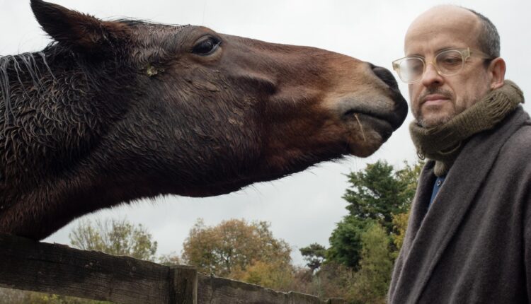 Matthew Herbert porta “The Horse” in Triennale Milano: un viaggio sonoro tra archeologia musicale, spiritualità e natura