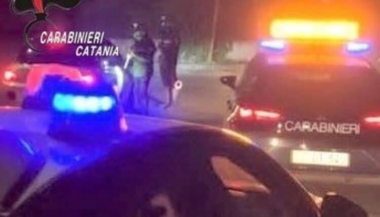 Adrano: investe due ragazzini in bici e fugge, 61enne rintracciato e denunciato dai Carabinieri