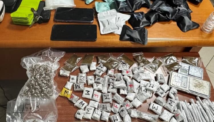 Napoli, sette arresti per droga in 48 ore: operazioni della Polizia di Stato tra Arenella, Scampia e centro città
