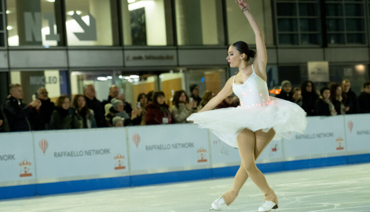 La pista di ghiaccio torna a Palazzo Lombardia: al via la stagione 2025–2026.