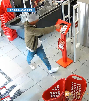 Torino, arrestato 46enne responsabile di tre rapine in banca e supermercati: custodia cautelare in carcere