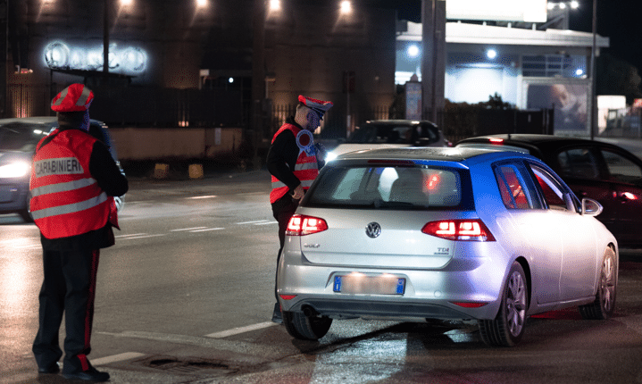Lucca: cocaina e contanti nel parco, un arresto.