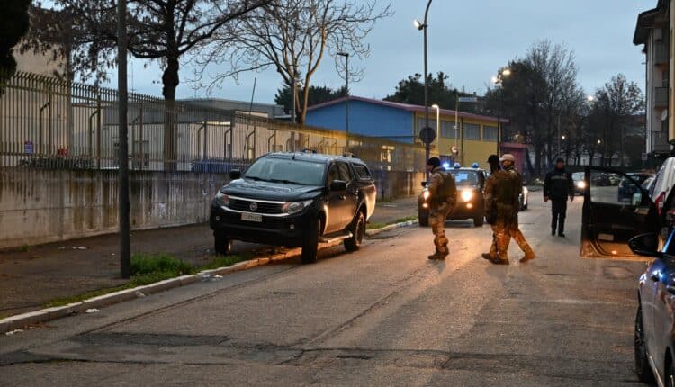 Pescara, smantellato maxi “supermercato della cocaina”: 15 misure cautelari contro due famiglie dello spaccio