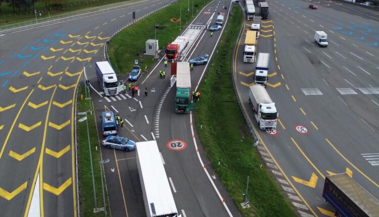 Controlli congiunti Italia–Austria sulle autostrade di Milano: maxi operazione europea della Polizia Stradale