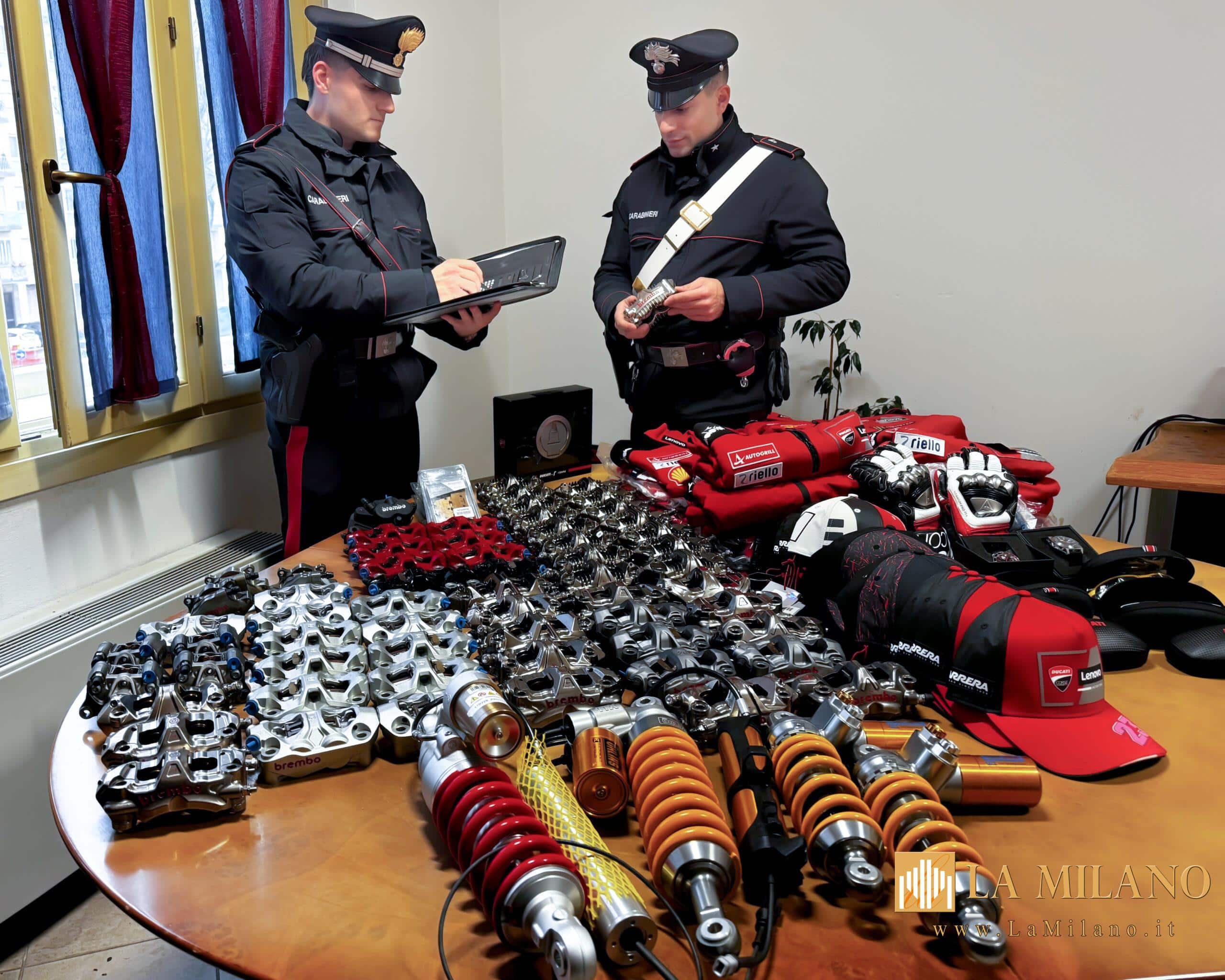 Bologna: maxi recupero di ricambi Ducati MotoGP e Superbike.