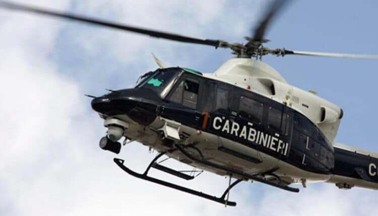Controlli straordinari dei Carabinieri a Monfalcone: elicottero in volo e sanzioni per oltre 18mila euro