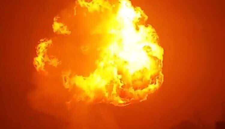 A1, cisterna di Gpl esplode a Teano dopo un tamponamento: autostrada chiusa e autogrill evacuati