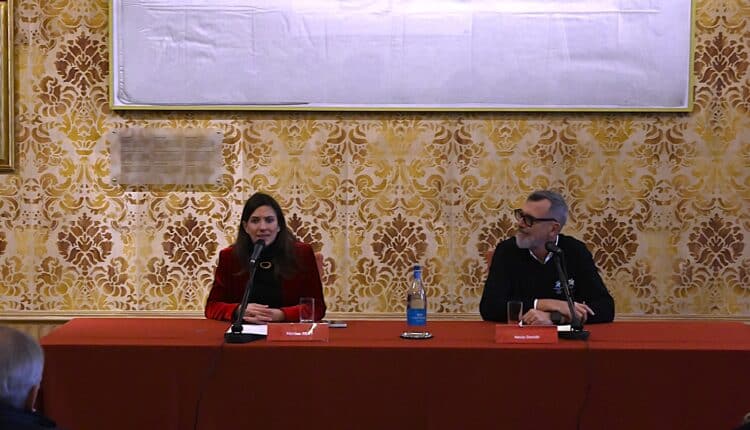 Milano accende il Natale 2025: oltre 30 installazioni luminose e l’Albero dei Giochi di Milano Cortina 2026 in piazza Duomo