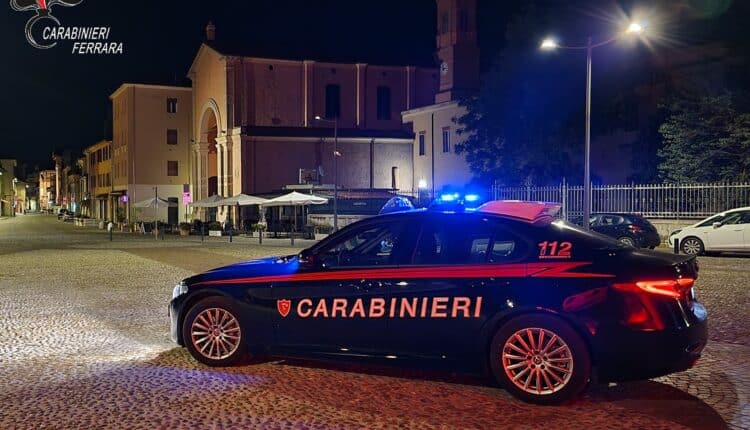Cento, rapinato nella notte: 28enne denunciato dopo il blitz dei Carabinieri