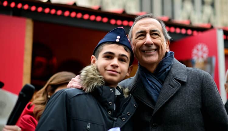 Milano inaugura il Mercatino di Natale in Duomo 2025: 78 baite, artigianato, tipicità e solidarietà