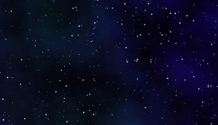 Il cielo di dicembre 2025: stelle cadenti, superlune e meraviglie cosmiche che chiudono l’anno.