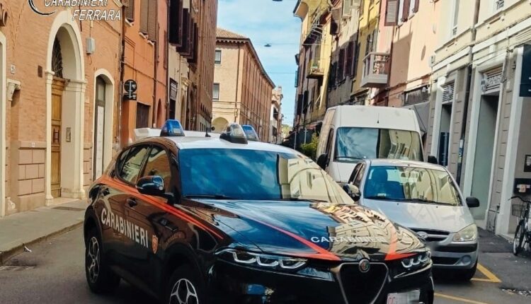 Ferrara, tentata rapina finisce nel sangue giovane accoltellato, arrestati tre 20enni dai Carabinieri