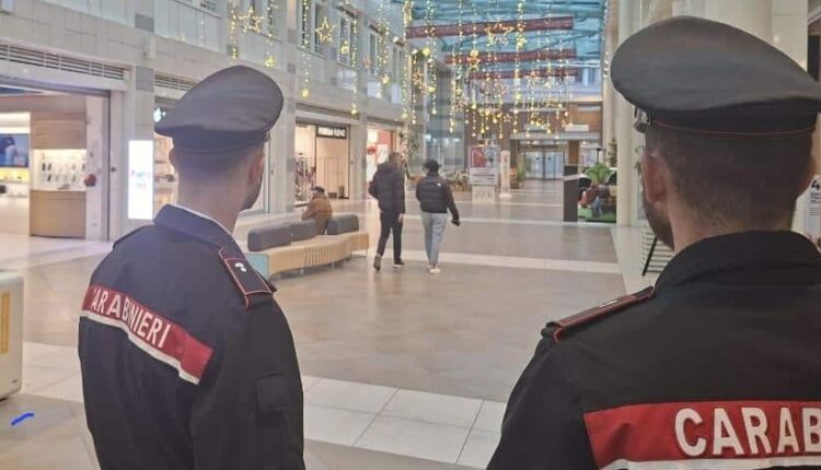 Cesena: truffe ed estorsioni, due arresti dei Carabinieri.