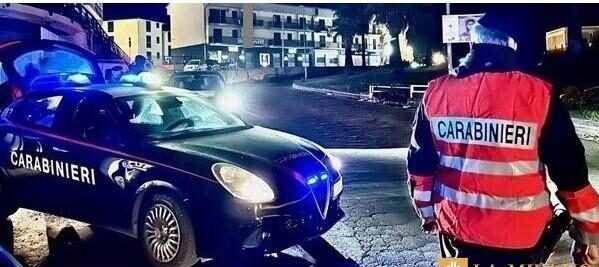 Paternò: in auto con una mazza da baseball, denunciato 24enne.