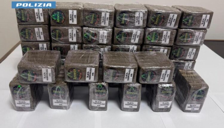 Maxi-sequestro di hashish tra Lecce e Brindisi: arrestato un 21enne con 20 chili di droga nel bagagliaio