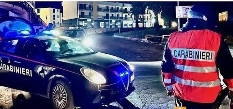 Paternò: pusher arrestato dopo consegna di droga in centro.