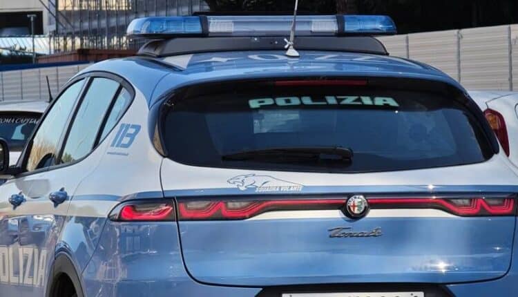 Paura sul litorale romano, due rapine in pochi giorni: in manette un cinquantenne armato di accetta.