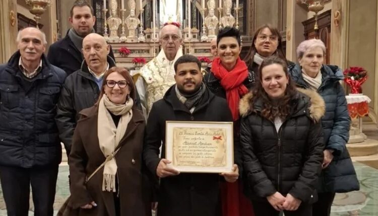 Sedrina, giovane salva un coetaneo dal ponte sul Brembo: premiato durante la Messa di Natale