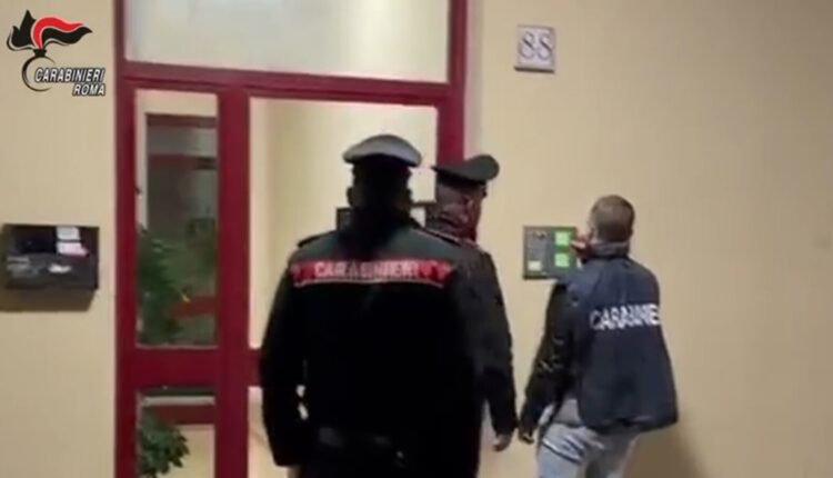 Roma, misure cautelari per 11 indagati accusati di torture, sequestri ed estorsioni