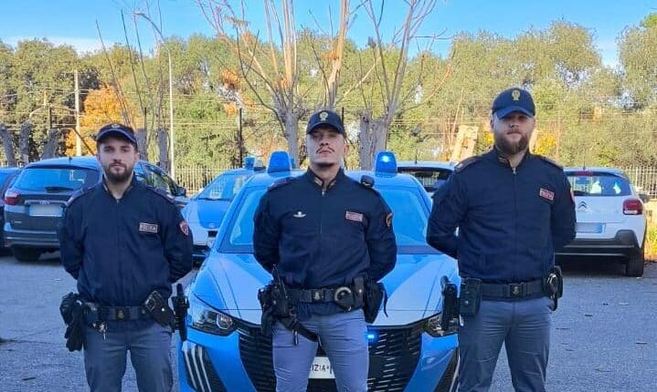 Roma: Polizia salva uomo in pericolo e gatto intrappolato tra le fiamme.