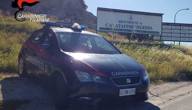 Castellammare del Golfo: aggredisce un uomo con calci, pugni e una spranga di ferro. Arrestato 32enne