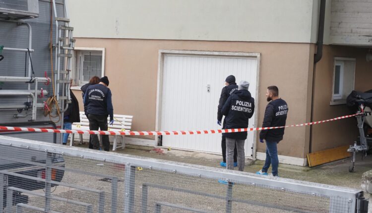 Un caso senza risposte a Torri di Quartesolo: aggravate le condizioni della 49enne ritrovata in una pozza di sangue.