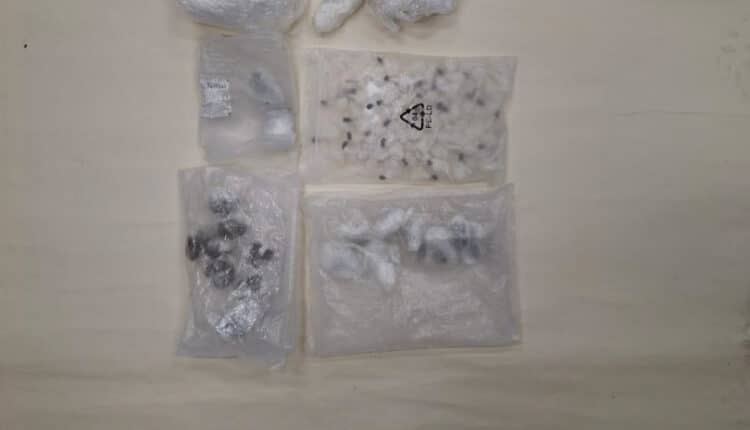 Napoli: armi, droga e aggressioni, 3 arresti in 24 ore. Operazioni della Polizia di Stato tra Acerra, Castellammare e Strettola Sant’Anna