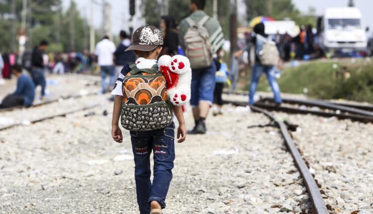 Giornata Internazionale del Migrante, tra diritti, speranza e numeri drammatici: la sfida globale della migrazione.