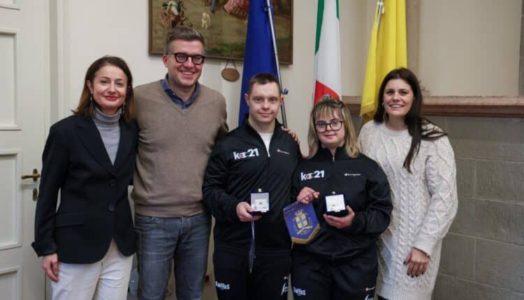 Basket e inclusione: Modena celebra i campioni del KC21, premiati due atleti modenesi