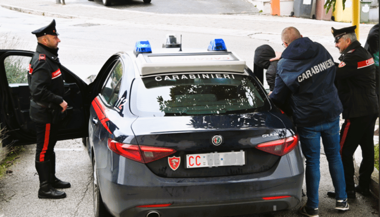 Isernia, donna segregata in casa: arrestato il compagno a pochi giorni dalla Giornata contro la Violenza sulle Donne