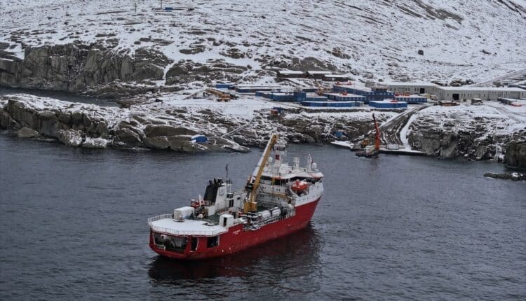 Antartide, la missione della Laura Bassi: quattro mesi ai confini del mondo per decifrare passato e futuro del pianeta.