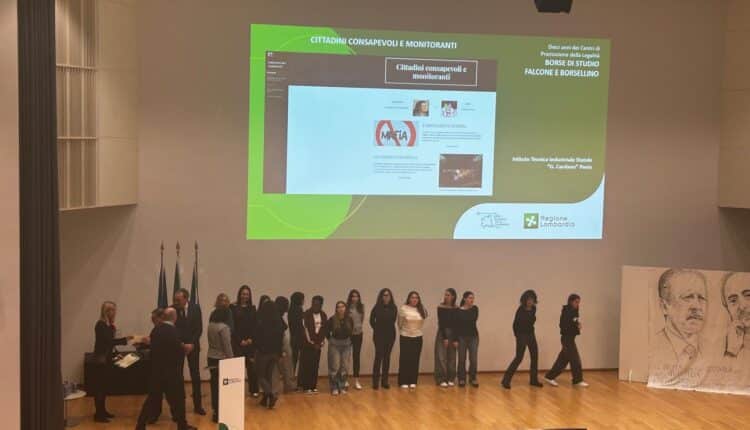 Regione Lombardia premia il Gadda di Paderno Dugnano: consegnate le borse di studio “Falcone e Borsellino”
