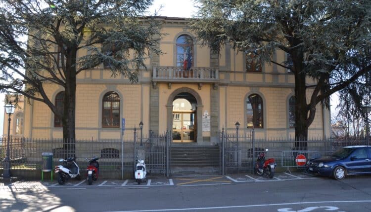 Sopralluogo del presidente della Provincia di Arezzo all’Istituto Enrico Fermi di Bibbiena durante i lavori PNRR