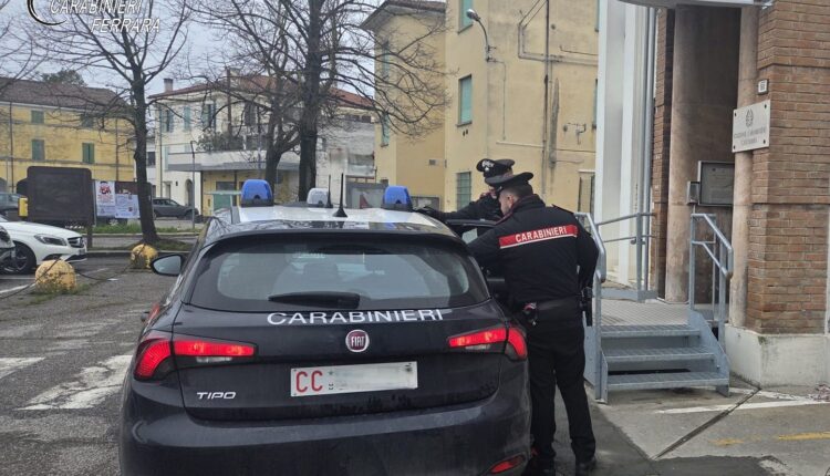 Intervento dei Carabinieri durante una lite familiare a Cento