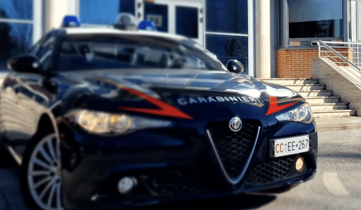 Carabinieri al Centro Commerciale ESP di Ravenna