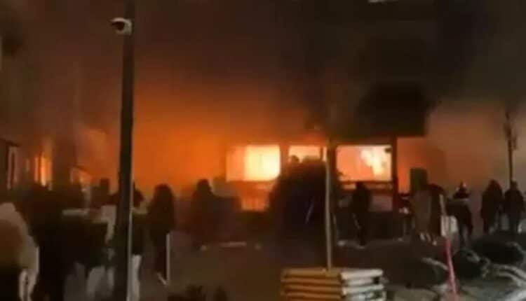 Tragedia di Capodanno a Crans-Montana: esplosione in un bar affollato, 40 morti e oltre 100 feriti