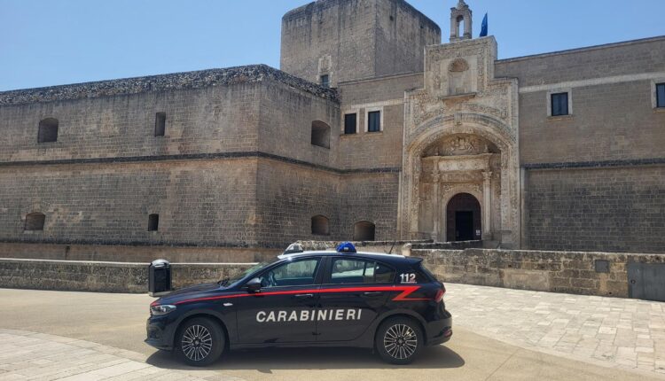 Operazione dei Carabinieri a Lecce: sequestri di droga e armi