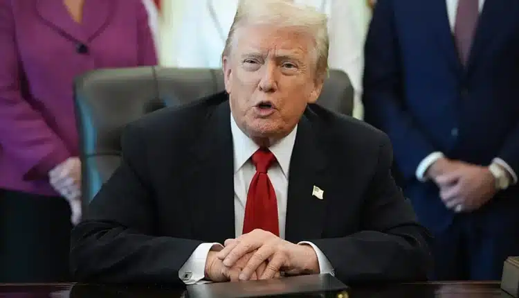 Iran, Trump minaccia l’intervento Usa a difesa dei manifestanti: Teheran risponde e alza il livello dello scontro.