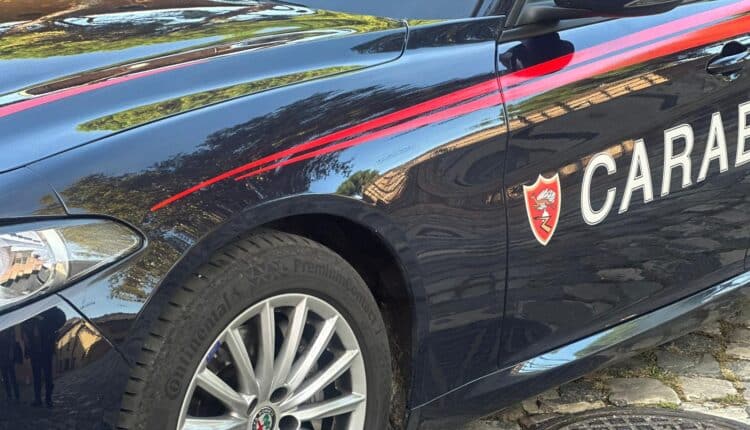 Carabinieri di Lugo impegnati in un controllo del territorio dopo l’evasione di un 21enne dagli arresti domiciliari