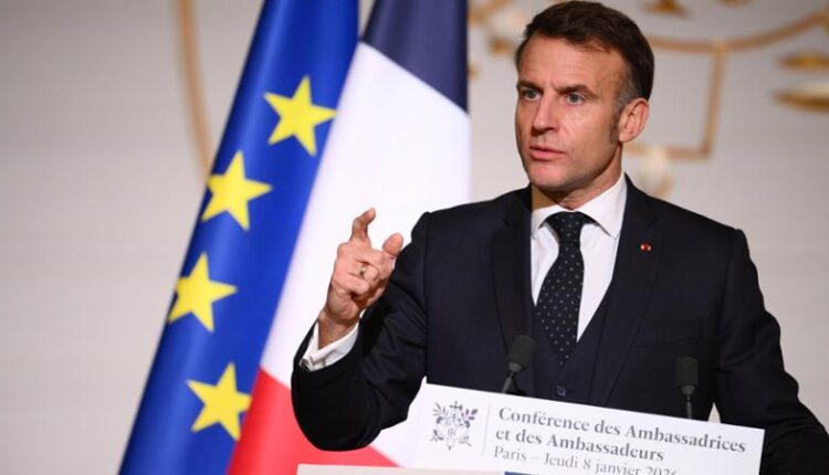 Macron agli ambasciatori: “gli Usa si svincolano dalle regole internazionali, no a nuovo colonialismo e vassallaggio”